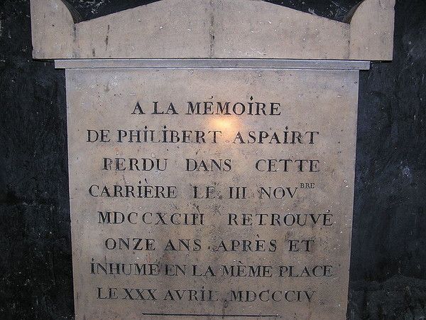  les catacombes de paris